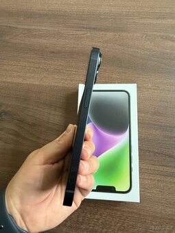 iPhone 14 128 GB - černý - 9