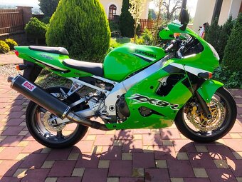 Yamaha FZR 600, CBR 900RR, Zephyr, ZX-9R, Cagiva Freccia - 9