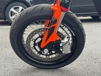 KTM 690 SMC R, 2023, 1916 km - 9