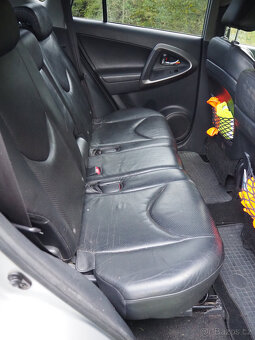 Toyota RAV4 2.2 D-CAT 2010 STK 9/2027 - 9