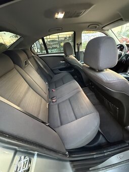 BMW Řada 5, E60 523i Ojeté, 5/2008, 234100 km 129000 Kč Serv - 9