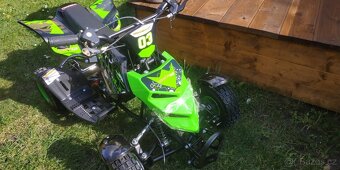 Nová růžová benzinová čtyřkola pro děti 5-10 let - 9