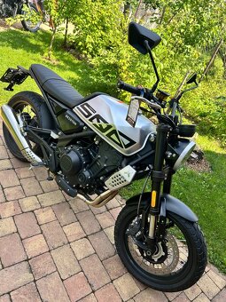 Brixton Crossfire 500X - 9