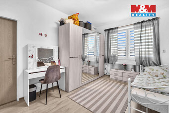 Prodej rodinného domu v Starých Jesenčanech - 9