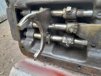 Převodovka GMC, Studebaker - 9