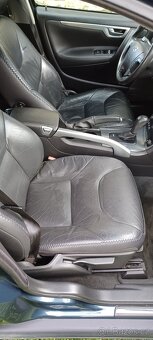 Volvo XC70 - 9