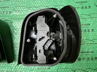 zadní světla kouřové (zatmavené) VW Polo 6N 6N0945095B + 6N0 - 9