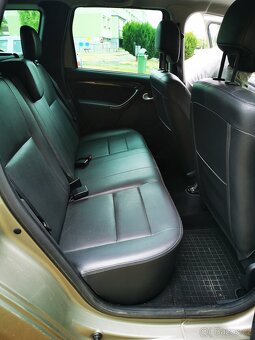 Dacia Duster 1.6 - 9