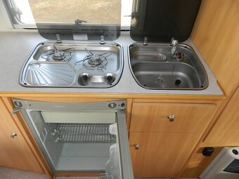 Karavan Knaus pro 6 osob - 9
