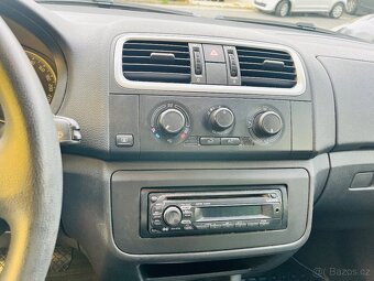 ŠKODA FABIA 1.2 i BENZÍN 51 kW NAJETO JEN 90 TIS KM - 9