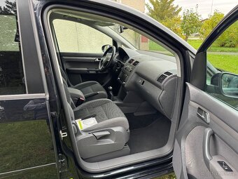 VW Touran 1,2TSI - 9