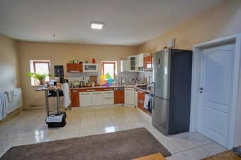 Prodej byty 3+1, 192 m² - Znojmo, ev.č. 00421 - 9