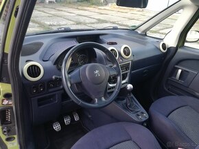 Peugeot 1007 1.6 HDi 110 FAP Sport Klima Panorama Tažné - 9