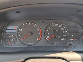 Prodej Toyota Corolla r.v.1997 naj 75 tis km - 9