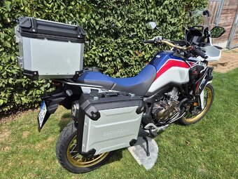 Honda crf 1000 Africa Twin pouze 9500 km - 9