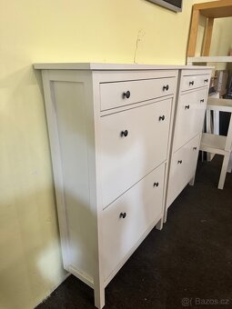 2x hezké bílé botníky IKEA HEMNES - 9