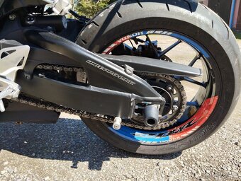 Honda CBR 1000 RA r. 2014 - 9