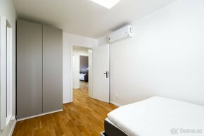 Pronájem bytu 3+kk, 84 m2 - Praha 3 - Žižkov, ev.č. Y1121 - 9
