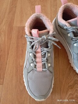 Prodám zateplené dámské boty značka PUMA - 9