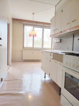 Byt 2+1 67m s balkónem, Seifertova ul. (u koupaliště) - 9