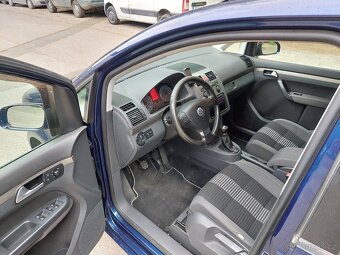 Volkswagen Touran 1.4 TSI, 103kw, 7míst., rok 2008... - 9
