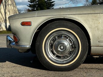 Jaguar XJ6 - 9