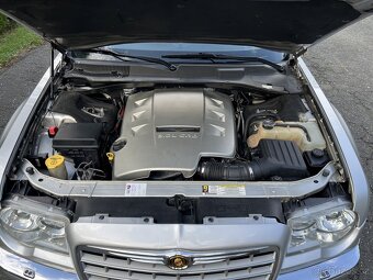 Chrysler 300C, 3.0 CRD, 233tis. km, nová STK - 9