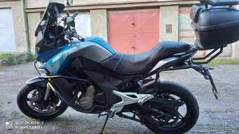 CFmoto 650 MT - 9
