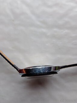 zachovalé  mechanické hodinky Prim Sport II. - 9