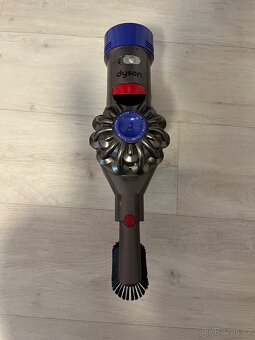 Dyson V8 - 9