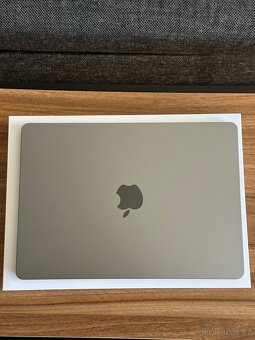 Apple MacBook Air 13" 2022, M2 8-Core 16GB/256GB Space Grey - 9