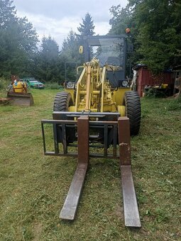 Nakladač Hon un 053 - 9