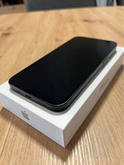 Apple iPhone 13 256GB - 9