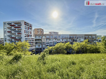 byt 3+ kk 77 m 2, balkon 10 m2, garáž 21 m2-Praha, Horní Měc - 9