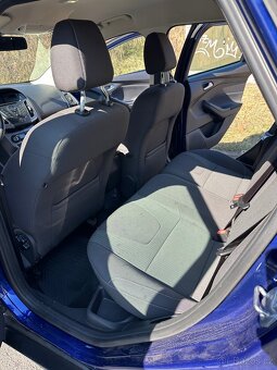 Ford Focus - 9