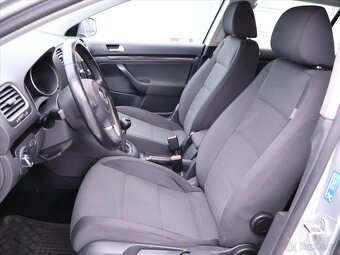 Volkswagen Golf 1,6 TDI 77kW Trendline (2010) - 9