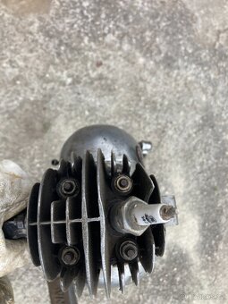 Prodám motor jawa pařez včetně výfuku - 9