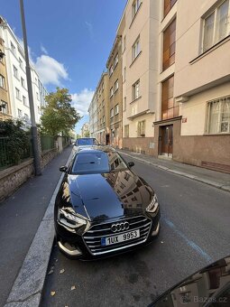 Audi A4B9 - 9