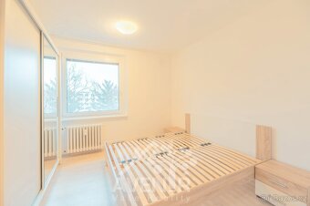 Pronájem byty 3+1, 65 m² - Zlín - Prštné, ev.č. 69460 - 9