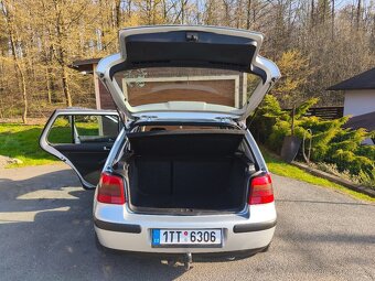 VW Golf 4 r.v.2004 1.6, 77 kW benzín - 9