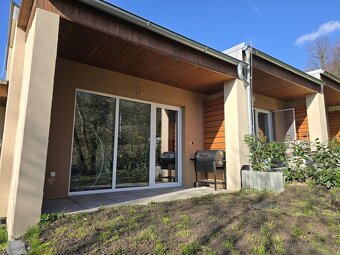 Dům 2+kk, 53 m2 / terasa, zahrada - 9