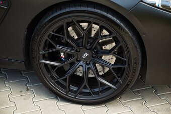 BMW M8 Gran Coupe Competition F93 B&W, Laser, Servis, DPH - 9