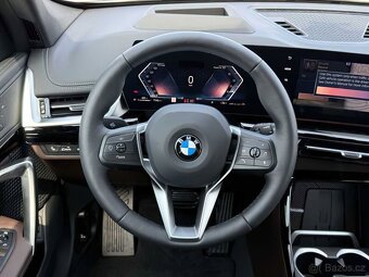 BMW X1 xDrive28i 2025 – jen 26 km, TOP výbava, AWD - 9
