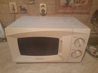 Mikrovlnná trouba - 9