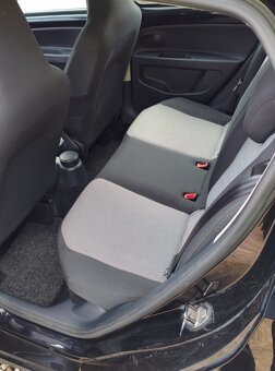 Škoda Citigo 1.0 MPI černá 5dv - 9