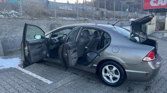 Civic - 9