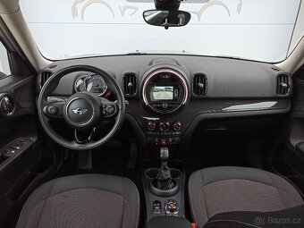 MINI COUNTRYMAN 2.0D 110kW 1. MAJITEL ČR - 9