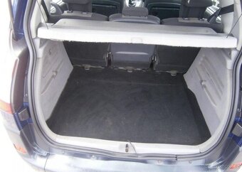 Renault Scénic 1.6i 83kw,2xkola benzín manuál 83 kw - 9