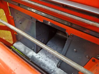 Zahradni Traktor sekačka KUBOTA GR 1600II - PROFESSIONAL - 9