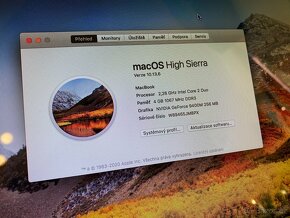 Apple Macbook White Late 2009 13” - 9